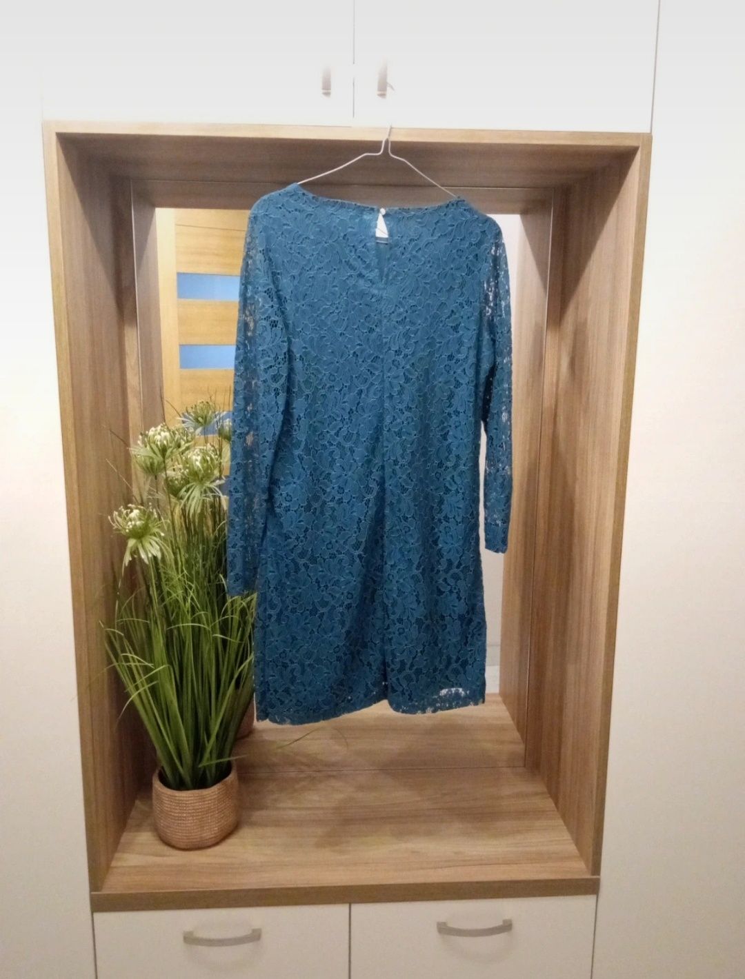 Sukienka koronkowa rozmiar 34 Mohito