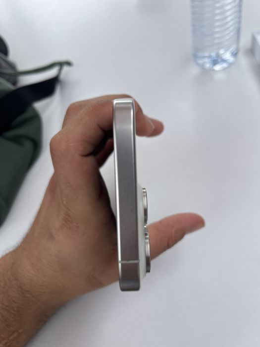 iPhone 15 Pro Max 256GB – Excelente Estado