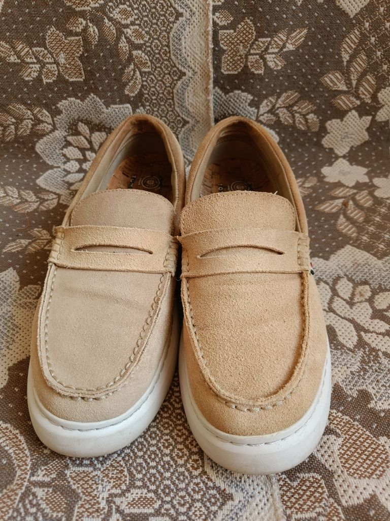 Мокасини Tommy Hilfiger.