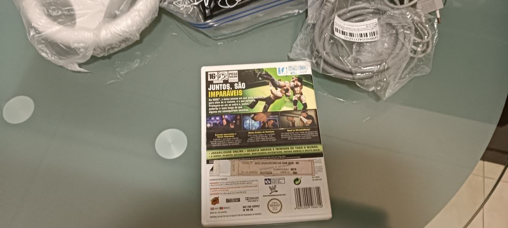 Wii preta com comando e volante