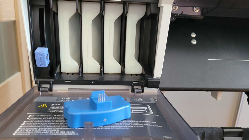 Drukarka wielkoformatowa EPSON STYLUS PRO 9880  A0 /44"/ sys zasilania