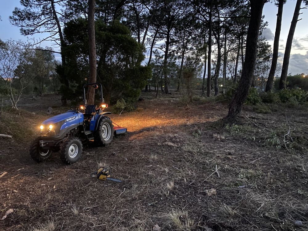 Servico Terraplanagem, limpezas terrenos, lavouras, remoção de entulho