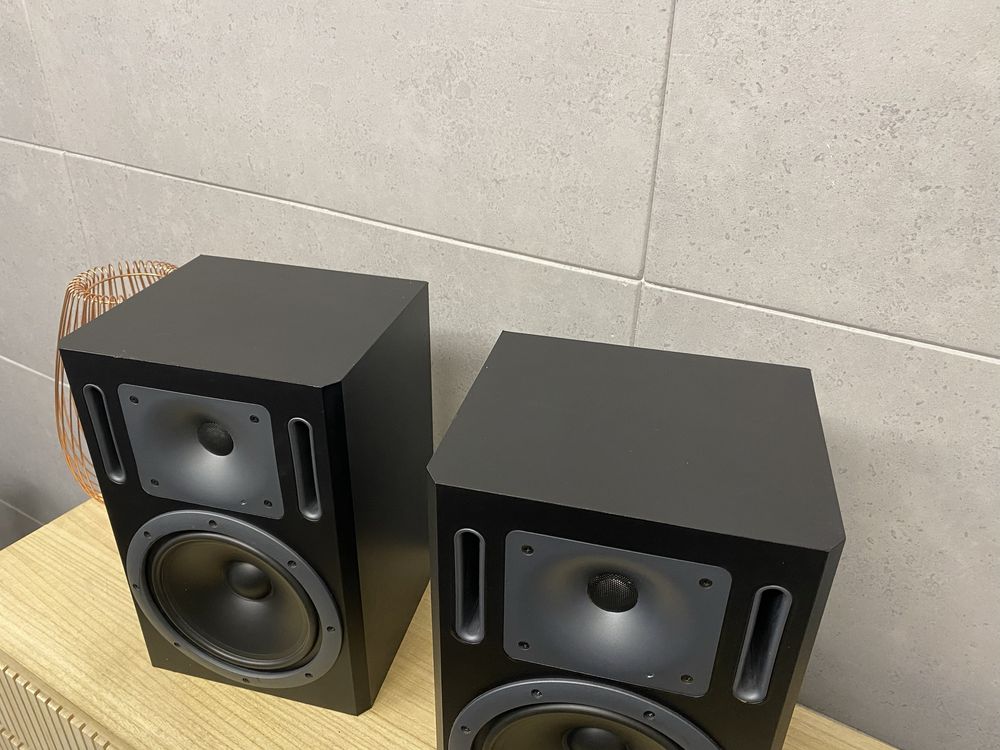 Phonic P8 kolumny studyjne audiofilskie monitory z kolekcji