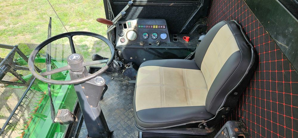 Комбайн зернозбиральний JOHN DEERE 1065 . 3.6m.
