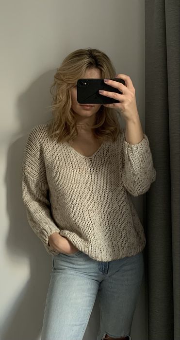 Made in Italy beżowy sweter z wełną i alpaką basic viral minimalizm
