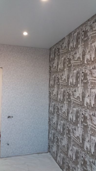 Якісна поклейка кімнати обоями за один день!