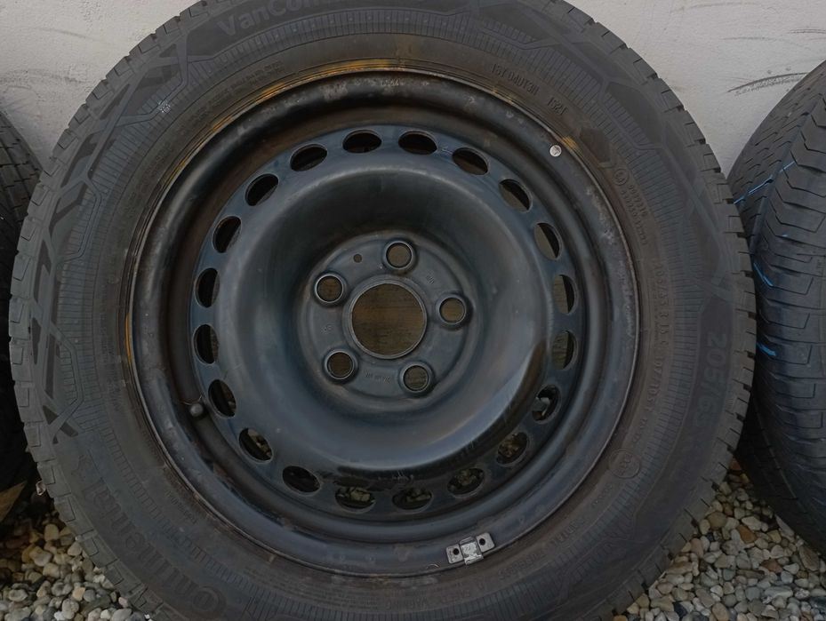 Koła stal 16 Vw Transportem T5 T6, 5x120, 205/65R16C Continental, 2021