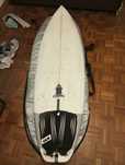 Prancha de Surf pronta a ir para agua