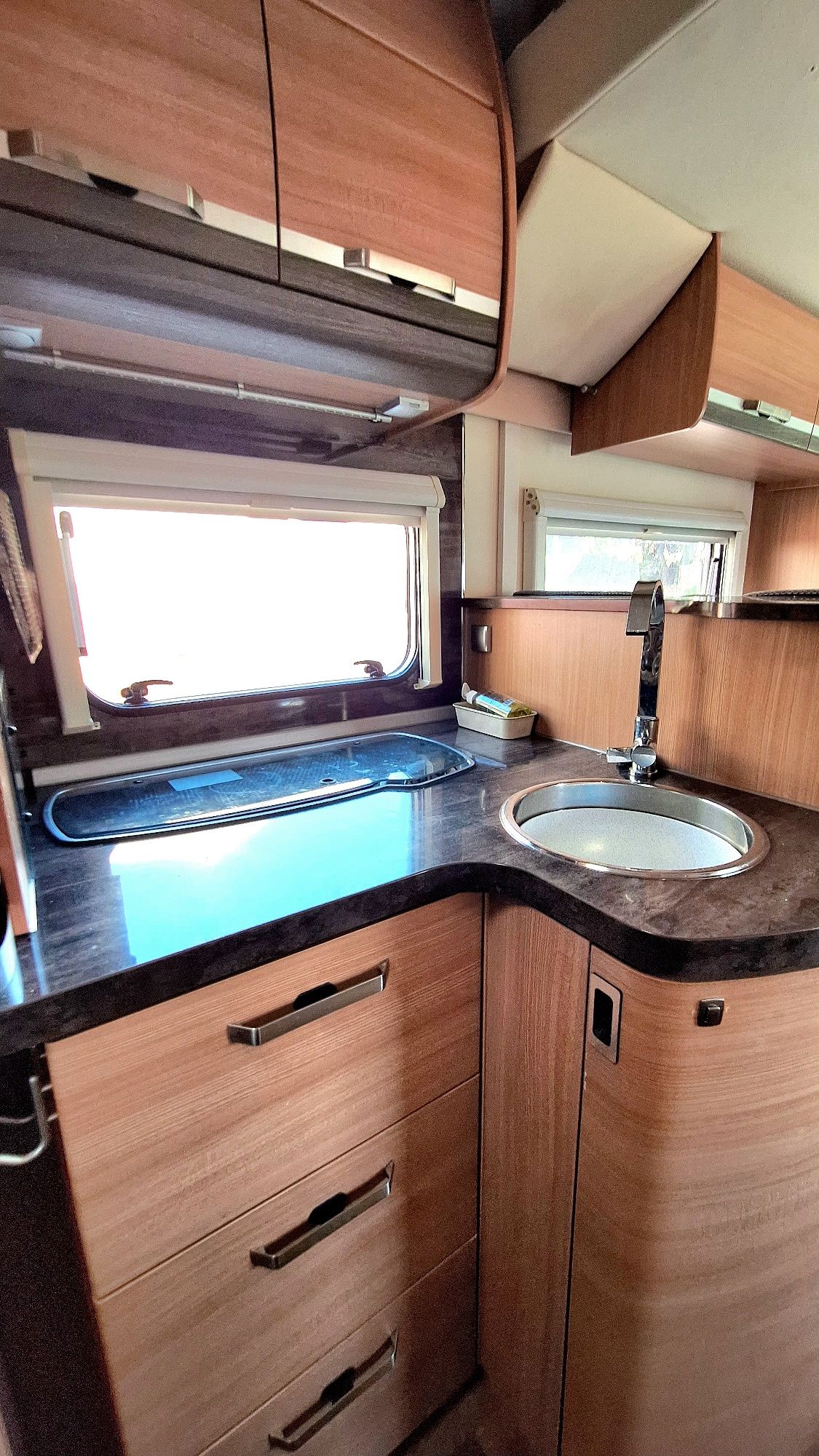 Autocaravana Knaus Sky wave perfilada c/nova de 2017