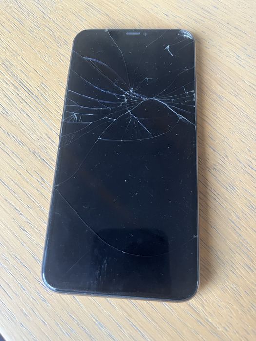 Iphone xs max 64gb uszkodzony