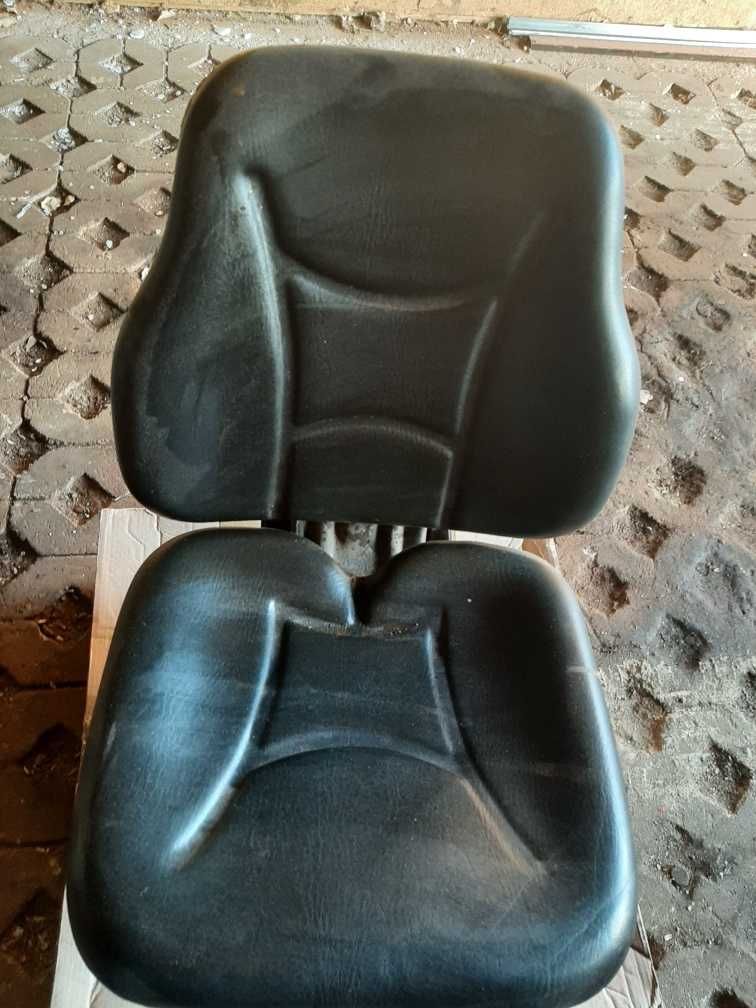 Siedzenie, fotel kierowcy Ursus c4011,c355,c360,3p, c330 WYSYŁKA