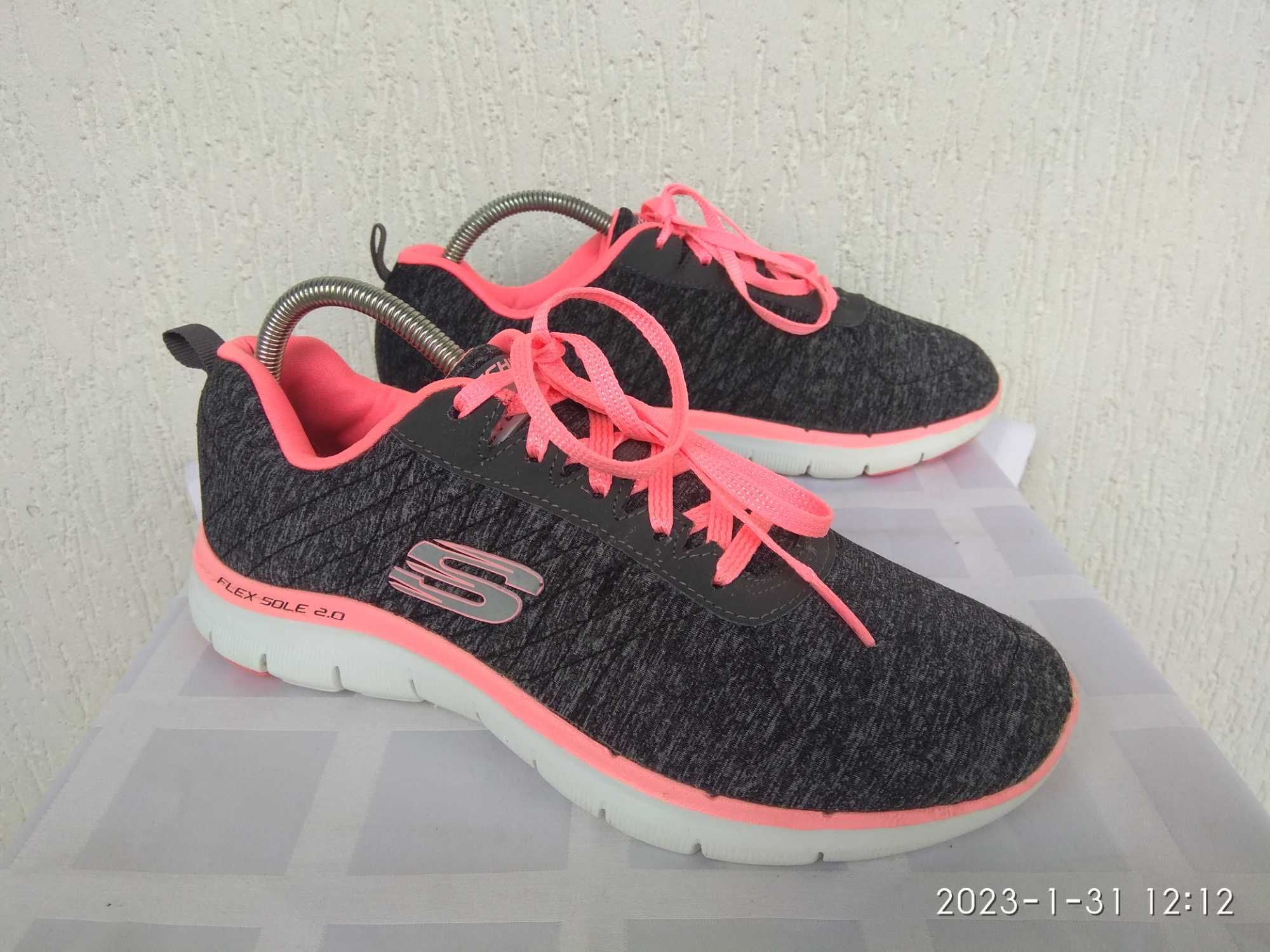 Суперлегкие,текстильние кроссовки Skechers Lite-Weight р.39