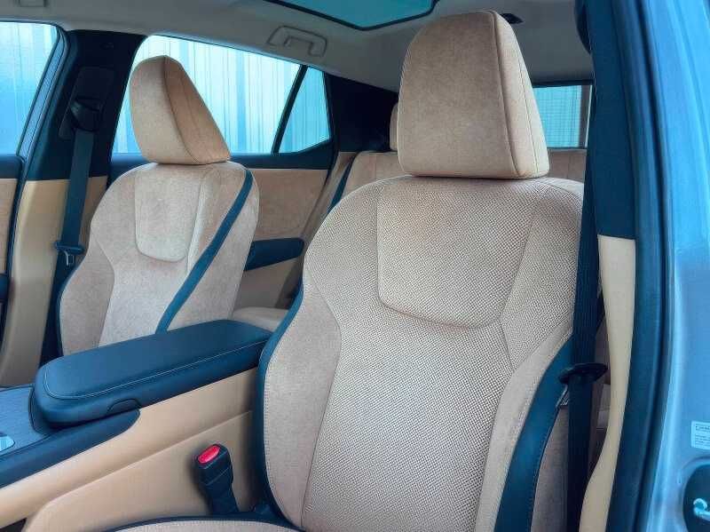 2023 Lexus RZ 450e Luxury