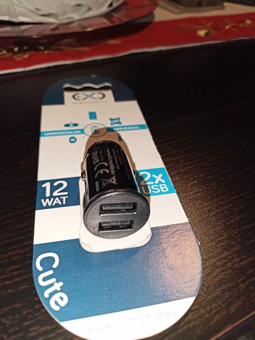 Ładowarka samochodowa USB 12W.