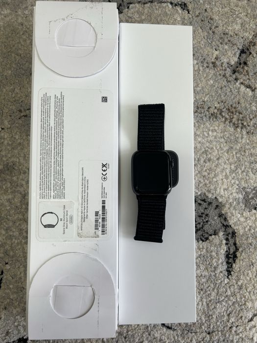Apple Watch  SE 44mm