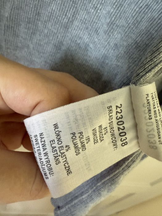 Szary sweter damski na guziki S Varner narzutka Wiskoza