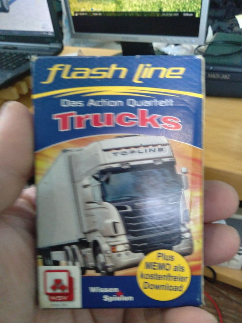 Продам карточки Trucks