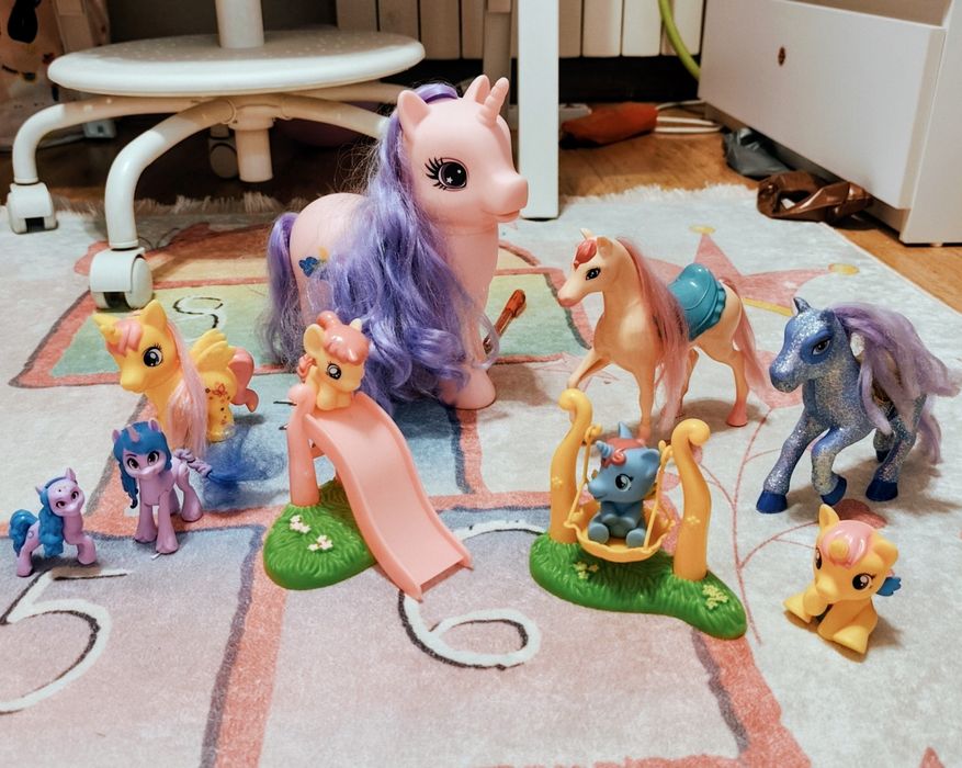 Zestaw Kucyki Pony+Koniki Barbie