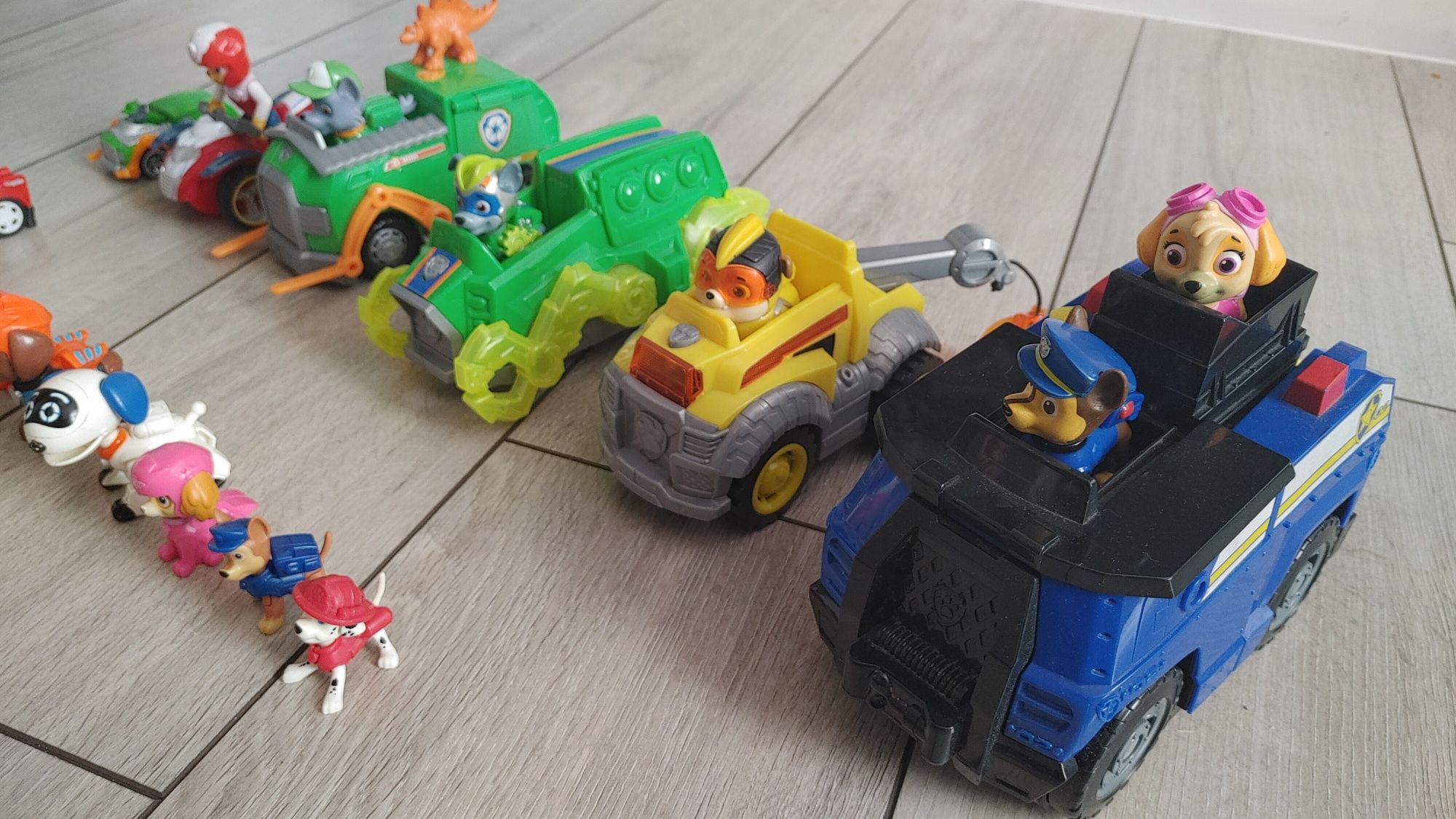 Psi patrol zestaw zabawki chase rubble zuma  skye