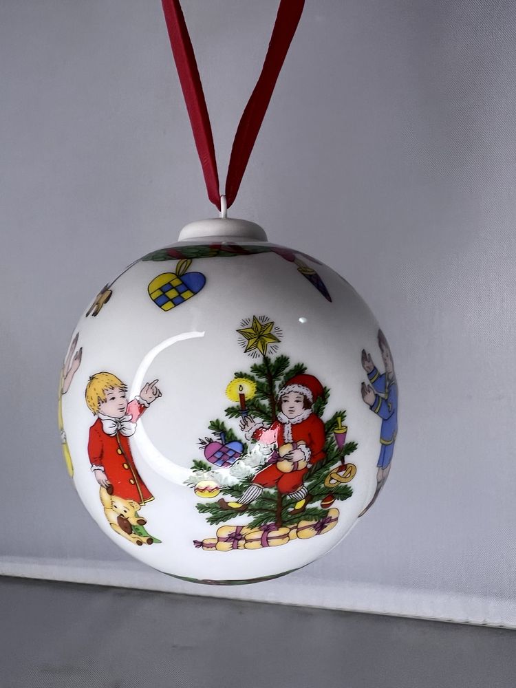 Hutschenreuther porcelanowa bombka bożonarodzeniowa 1999 J07