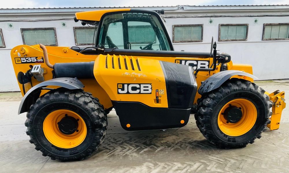 Ładowarka teleskopowa JCB 535-95