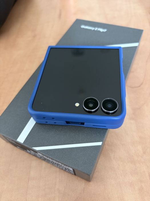 Galaxy flip 7 512 GB praktycznie nowy , gwarancja