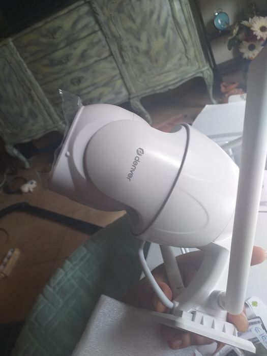 2 câmaras de segurança da marca Denver IOC-221