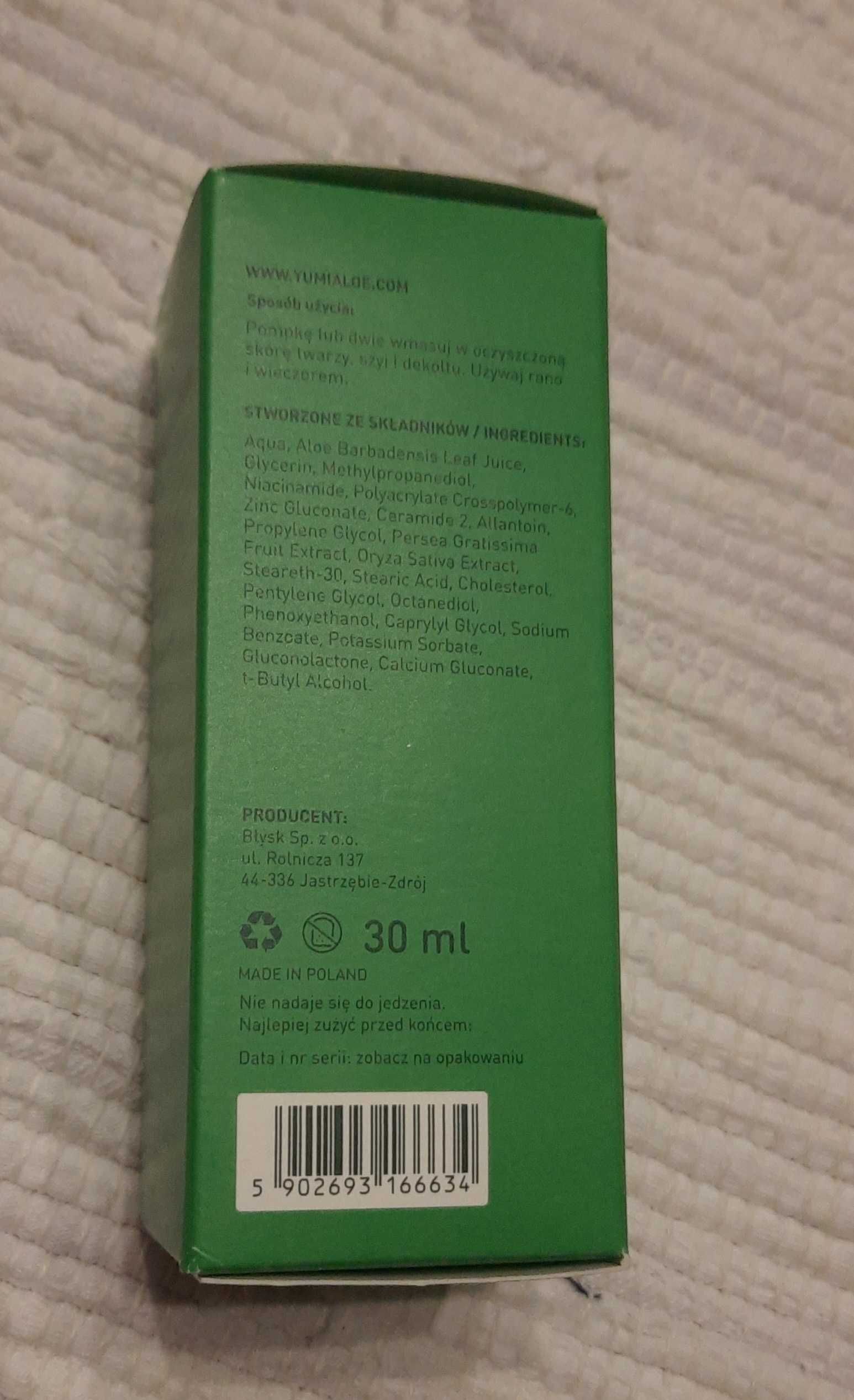 YUMI - kompleksowo regenerujące serum z ceramidami, 30 ml