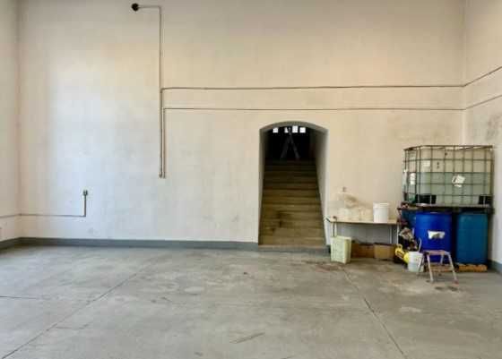 Magazyn 100m2 i biuro 80m2 - Kocmyrzów - Dojazdów