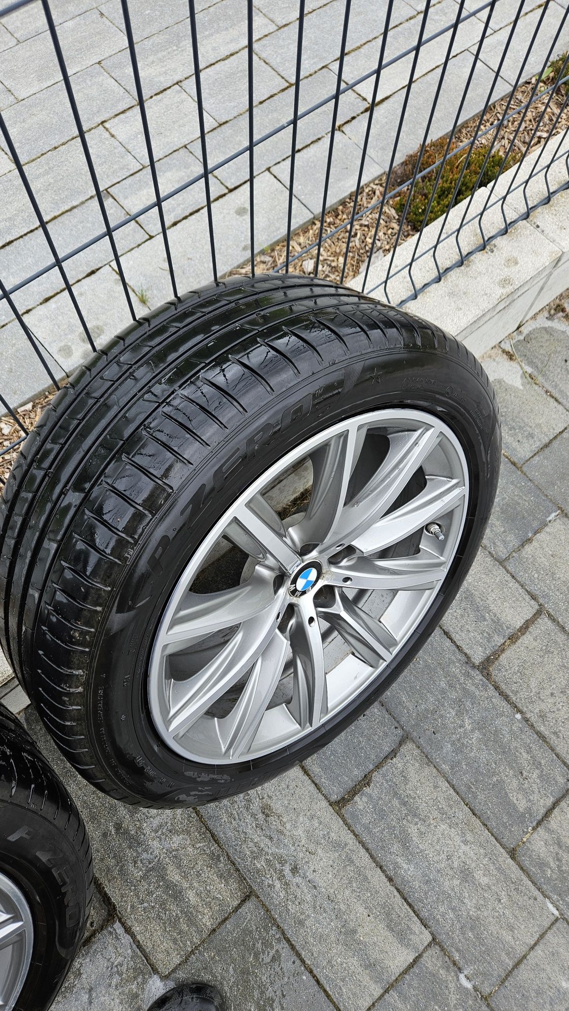 Opony Pirelli P-ZERO 245/45 R18 100 Y