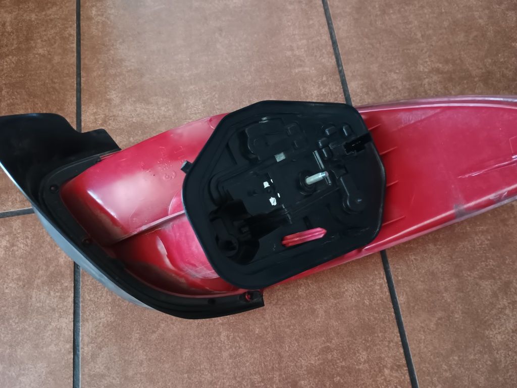 Lampa peugeot 206 cc prawy tył
