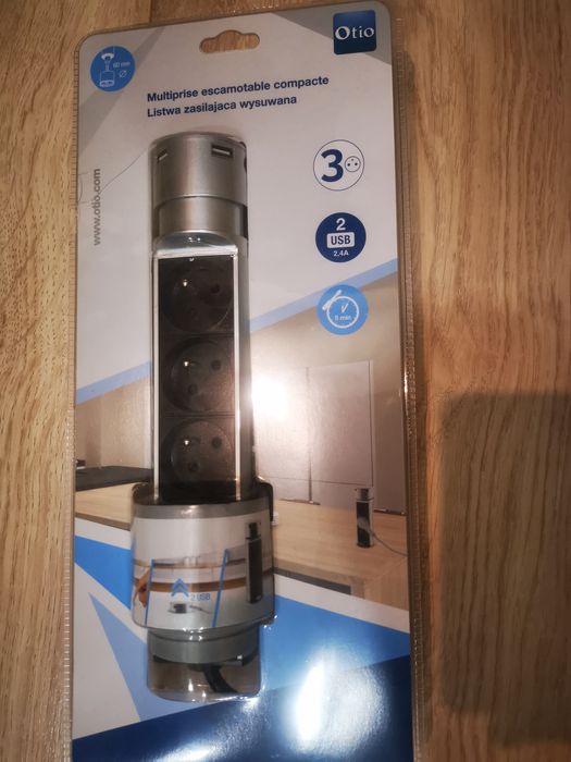 Listwa wysuwana Otio 60 mm 3 gniazda z uziemieniem 16 A 2 USB 3 x 1,5