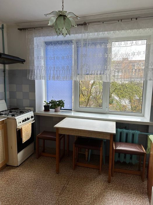 Продам 2-х кімнатну квартиру у Луцьку (від власника)