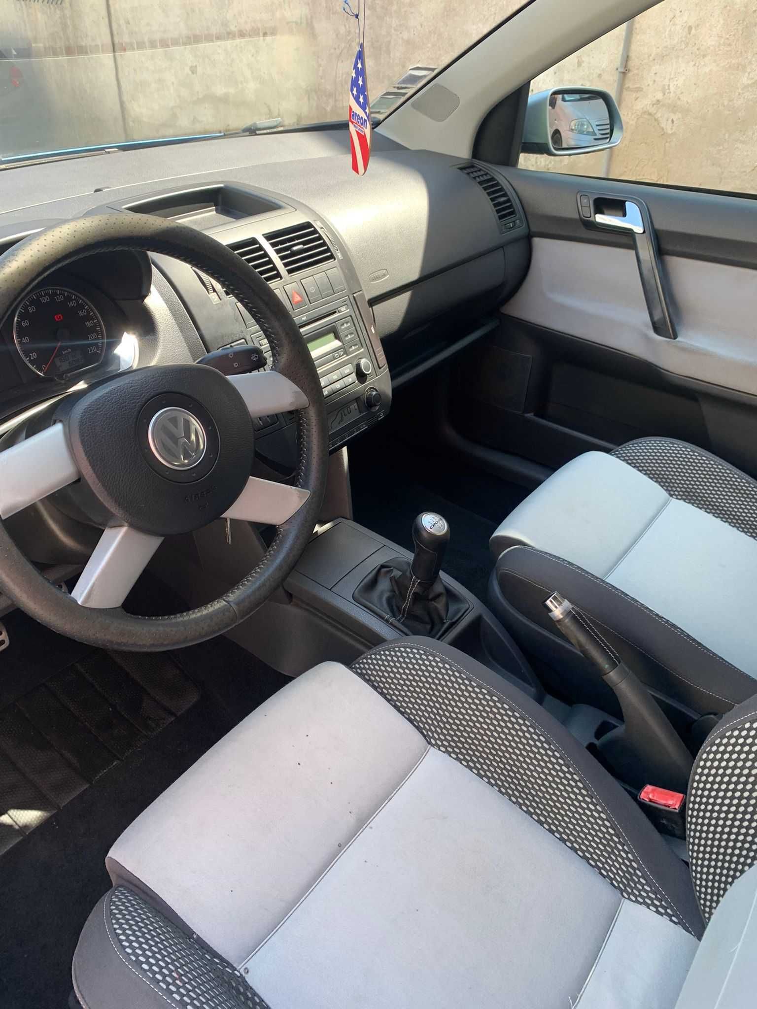 Polo 1.4 TDI Trendline AC 2006 Gasóleo