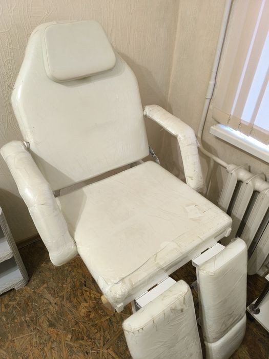 Продам  Кресло кушетка для педикюра