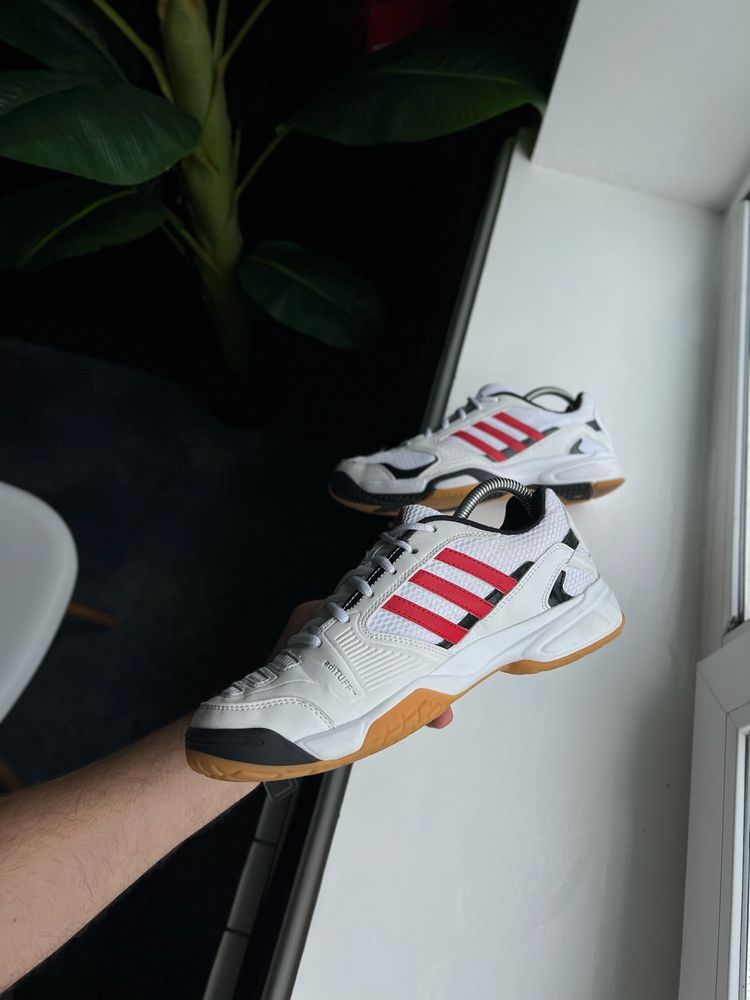 Оригінал, волейбольні Adidas Court Stabil, Розмір 42 (26.5 см) Ідеал !