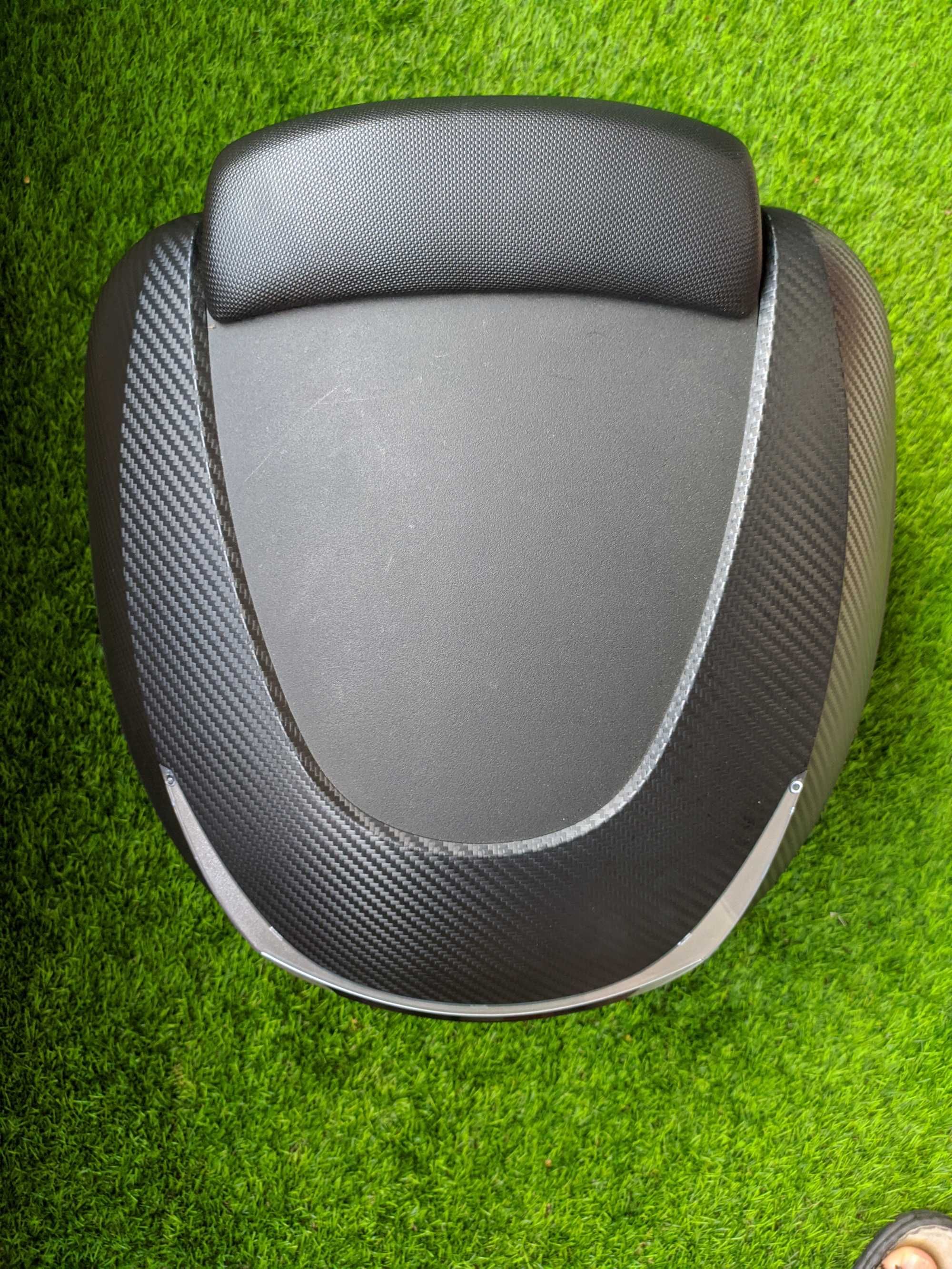 Baú de Moto SHAD SH34 com Forro Personalizado - Quase Novo