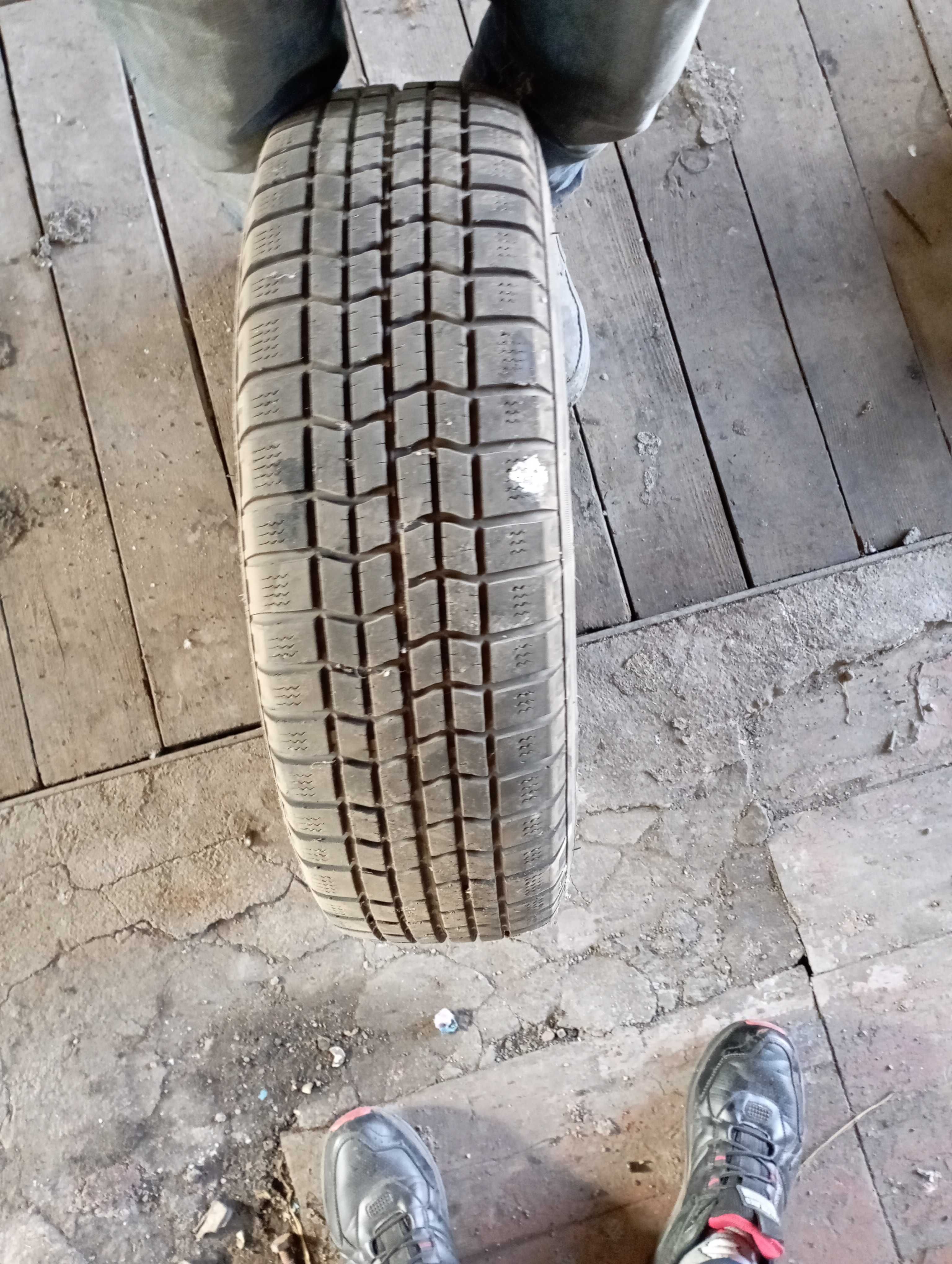 Шины зимние 175/70 R14 KUMHO