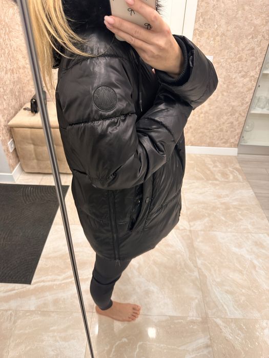 Зимовий пуховик  DKNY