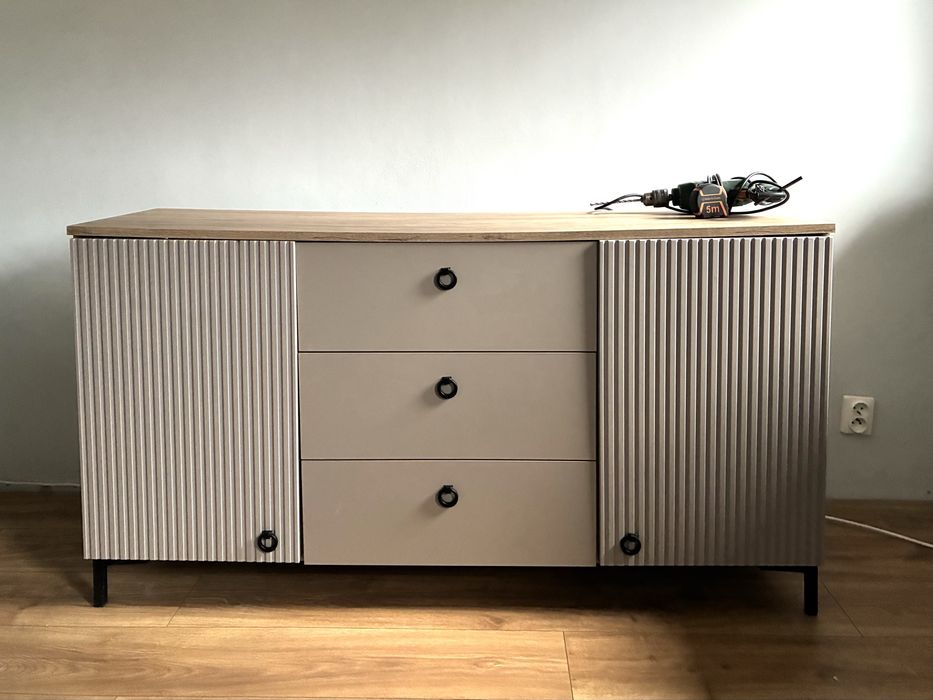 Komoda ryflowana 150cm, beżowa