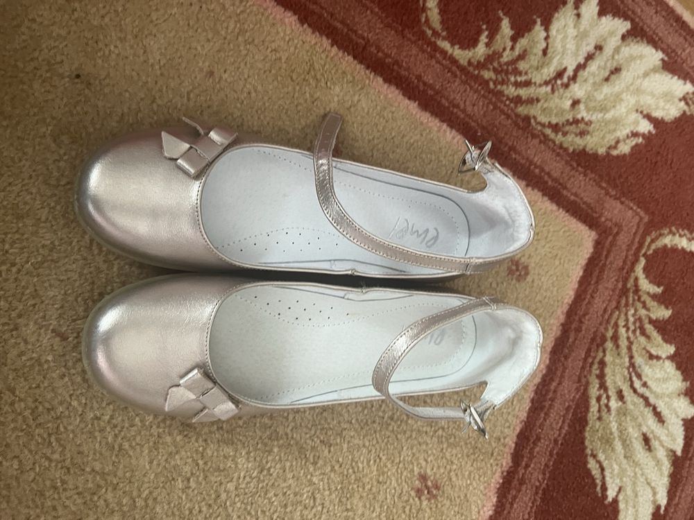 Baleriny Emel, r.35 stan idealny