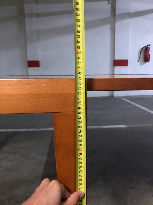 Vendo mesa para sala de jantar