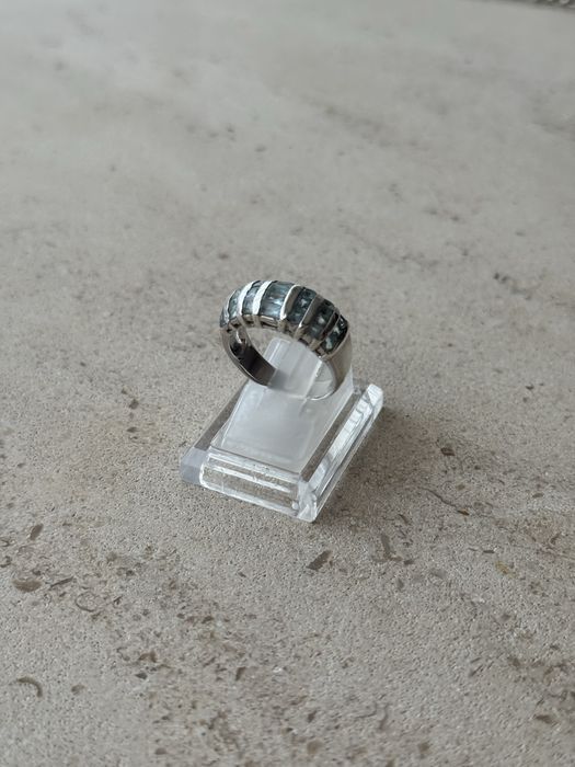 Anel de senhora em prata portuguesa com pedras azuis