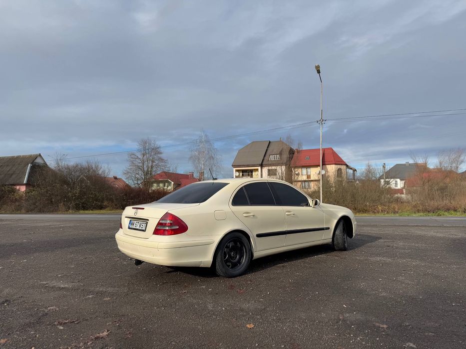 Свіжопригнаний mercedes w211 2.2 cdi автомат