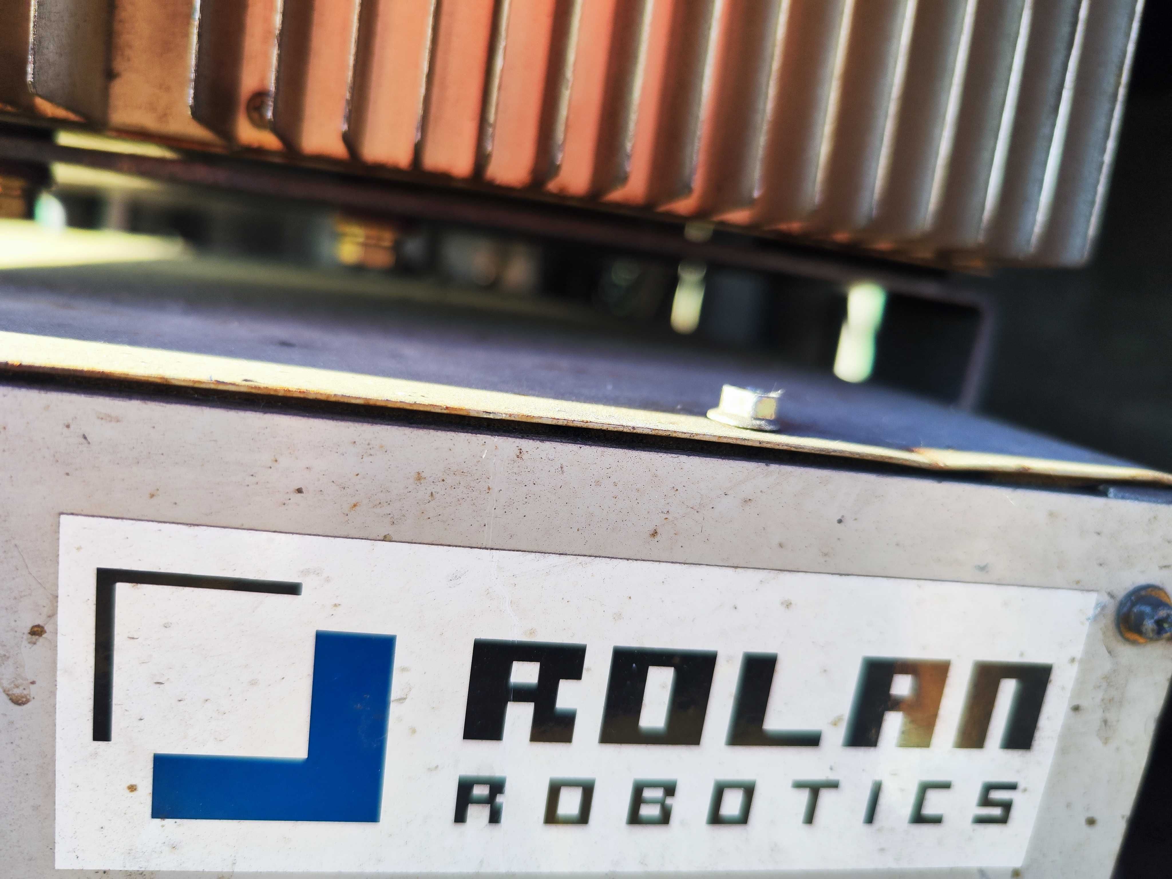 Robot spawalniczy ze stanowiskiem pracy