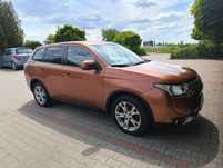 Mitsubishi Outlander Mitsubishi Outlander III 2.4 benzyna 4WD | 2015 | 7 miejsc | Zadbany