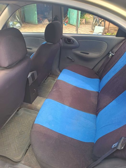 Автомобіль Daewoo sens