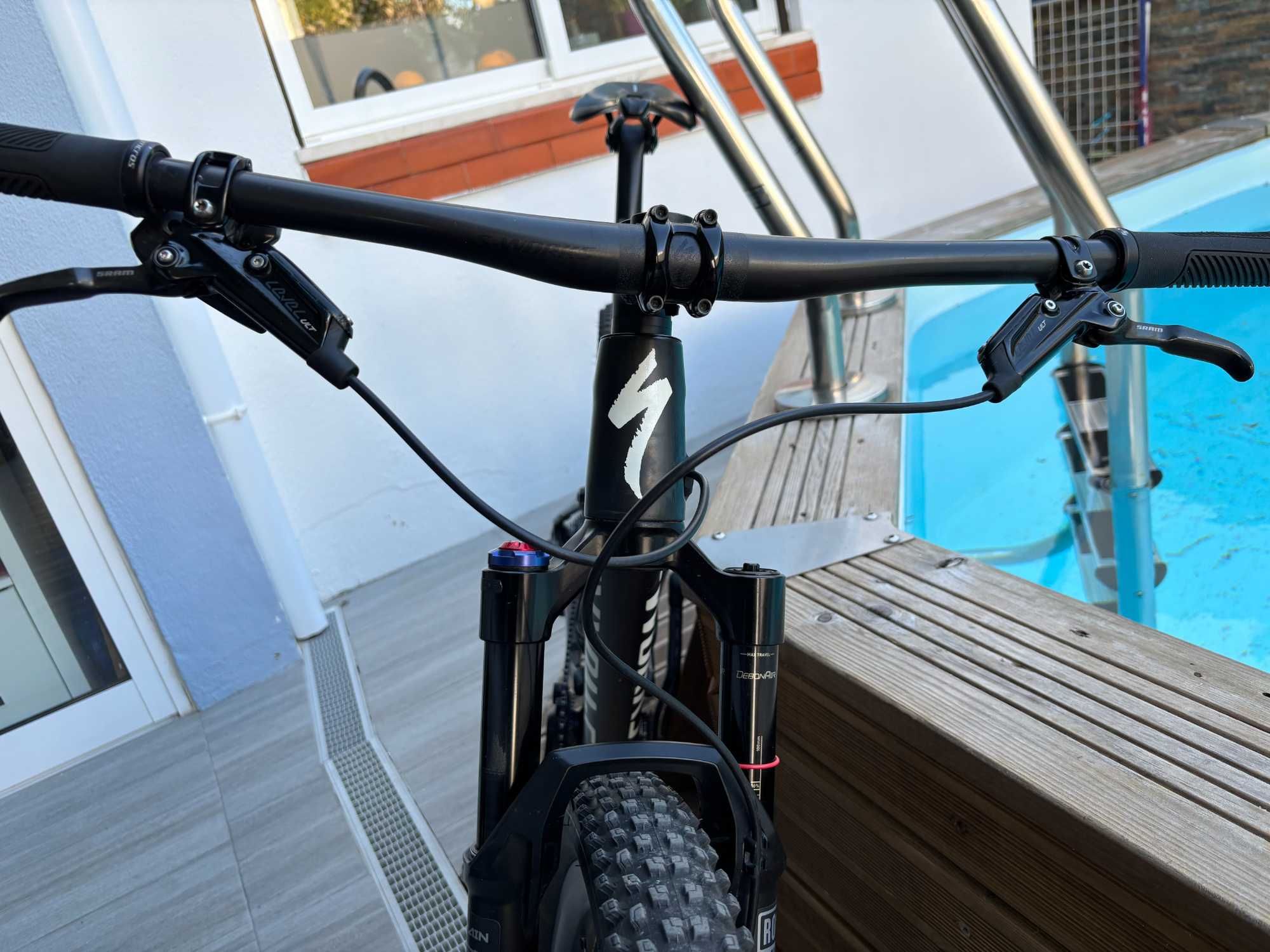 Specialized EPIC S-WORKS 2023 AXS c/Power Meter - Aceito Trocas