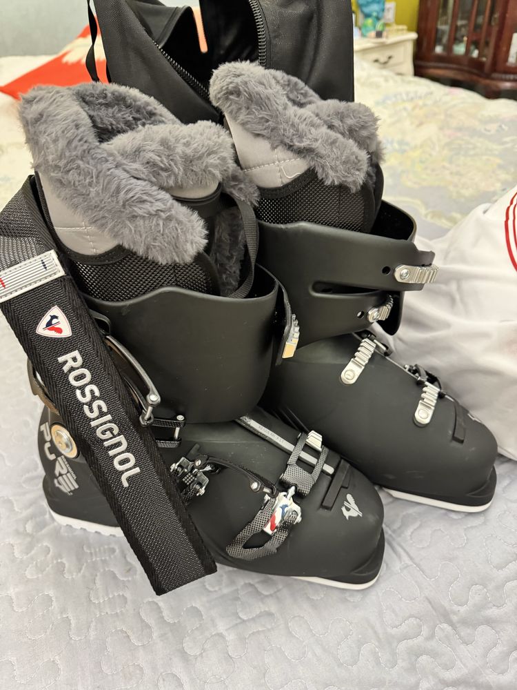 Продаю лыжные ботинки Rossignol Pure Elite 70 metal anhracite