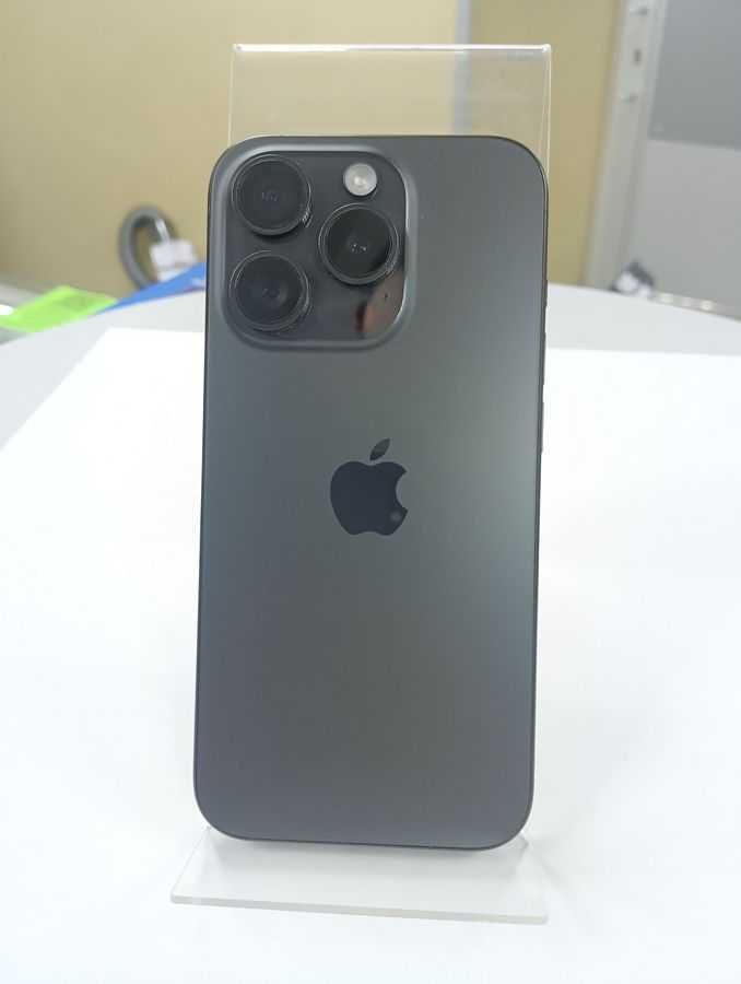 iPhone 15 Pro 256GB Neverlock Оригинал в отличном состоянии!